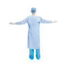 130x150cmの忍耐強い手術衣、FDAの使い捨て可能な病院のガウン